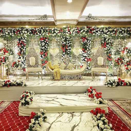 Image ofParadise Complex