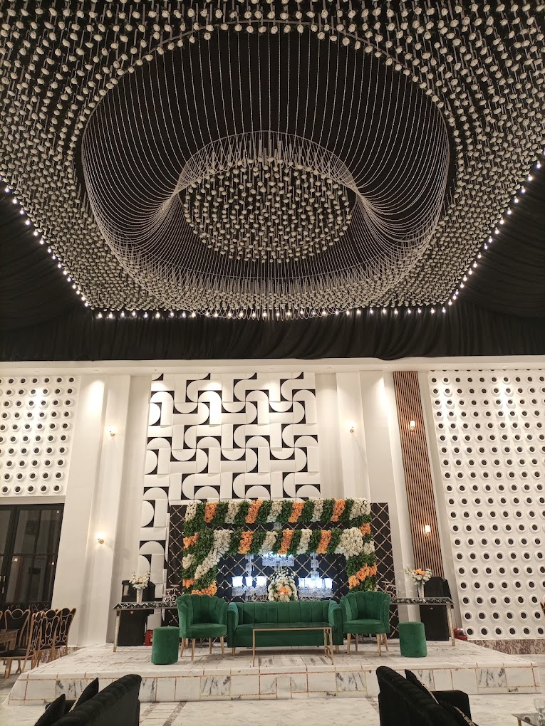 Image ofMarquee